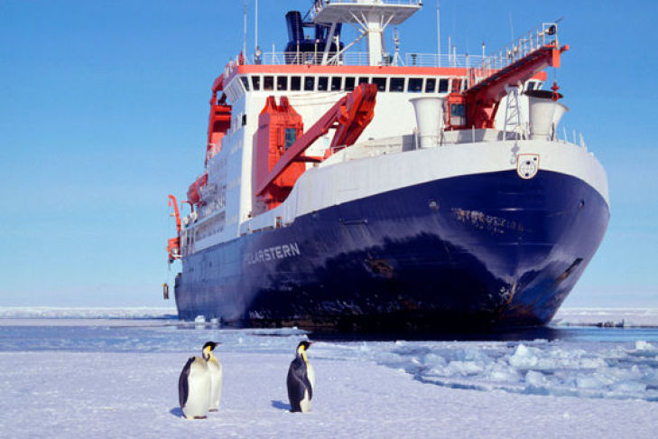 Eisbrecher "Polarstern"