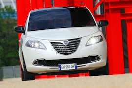 Lancia Ypsilon