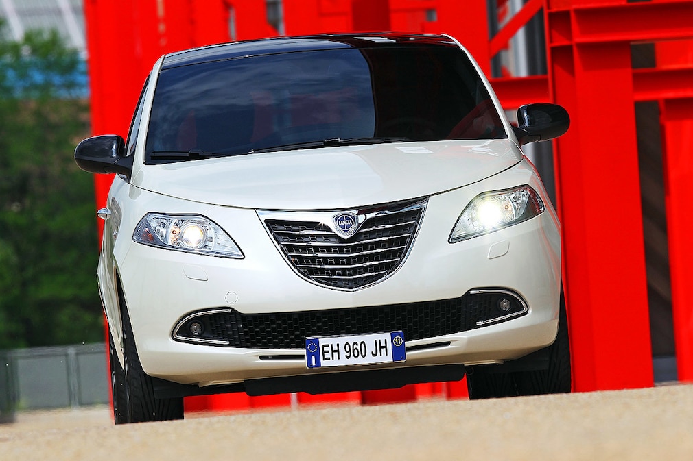 Lancia Ypsilon