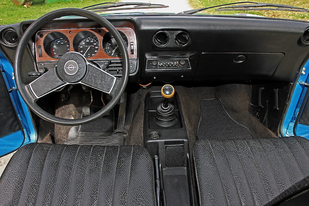 Opel Ascona A Voyage