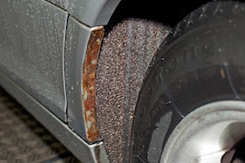 Mercedes C-Klasse: Rost im Radlauf