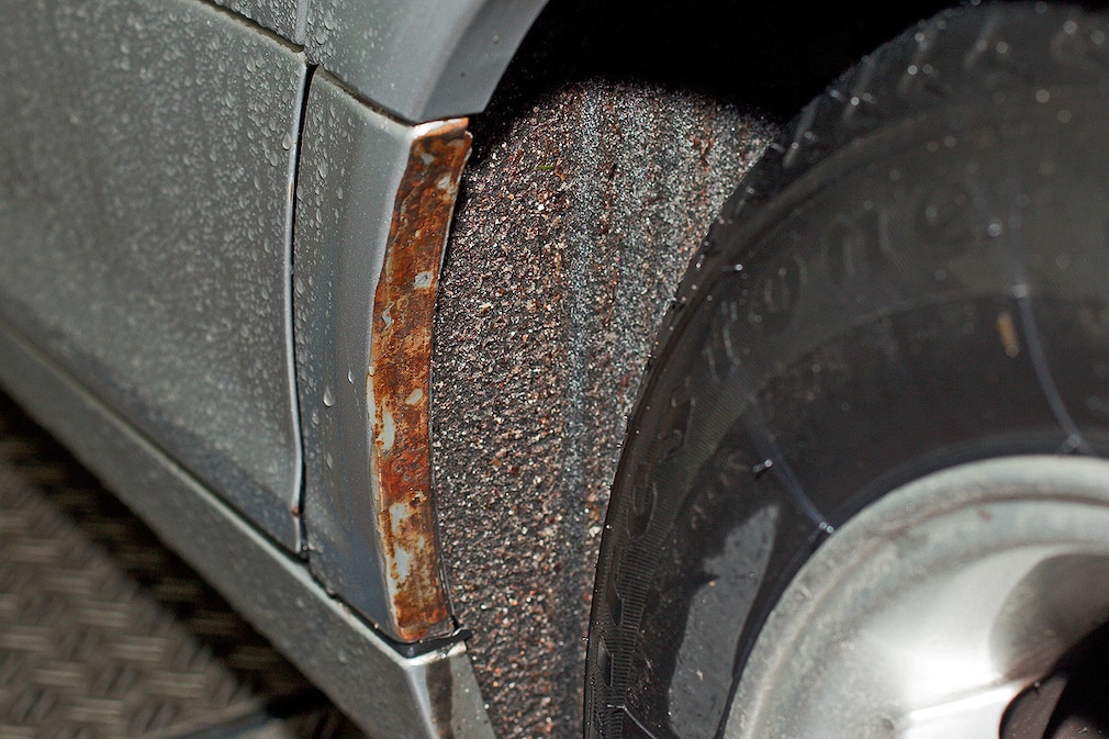 Mercedes C-Klasse: Rost im Radlauf