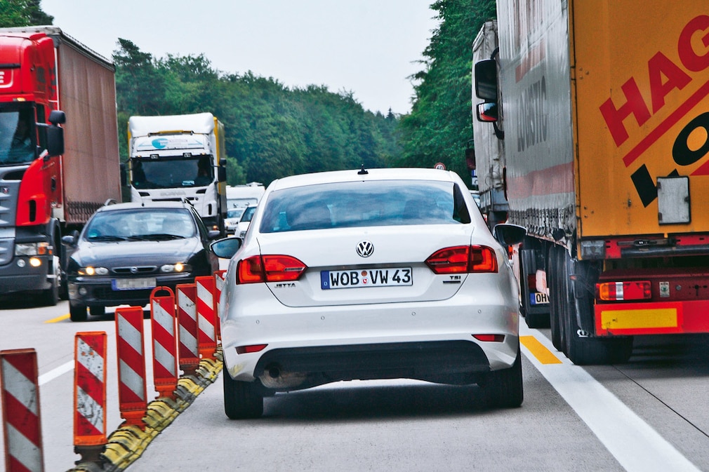 Recht: Verengte Fahrspuren