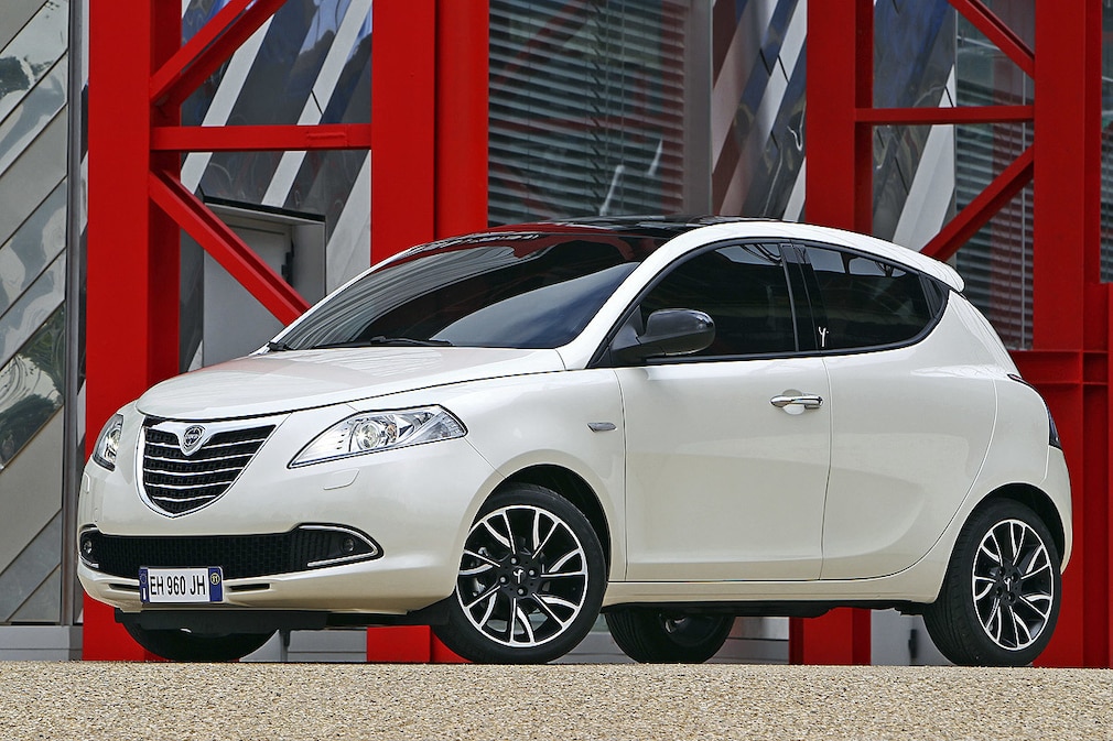 Lancia Ypsilon