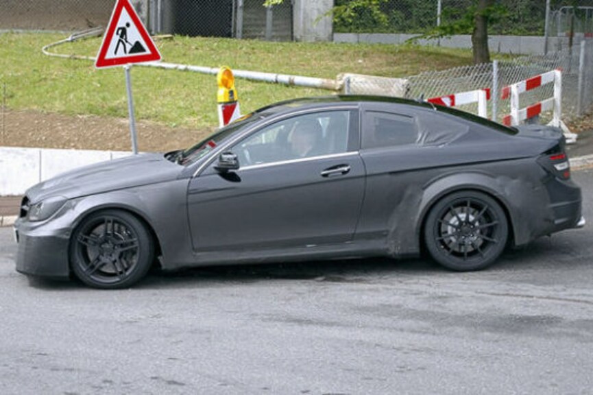 Mercedes-Erlkönig erwischt