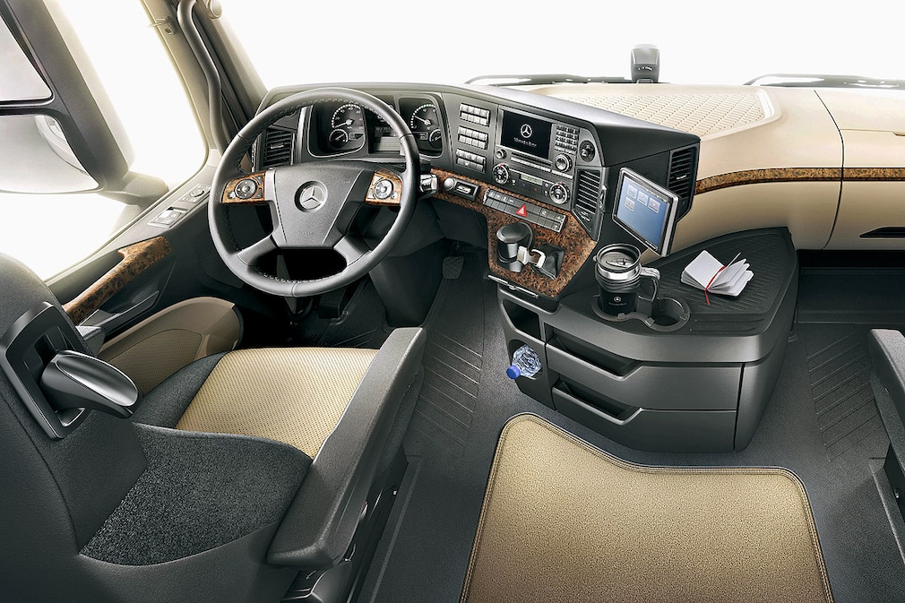 Mercedes Actros