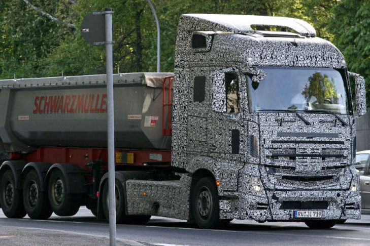 Mercedes Actros