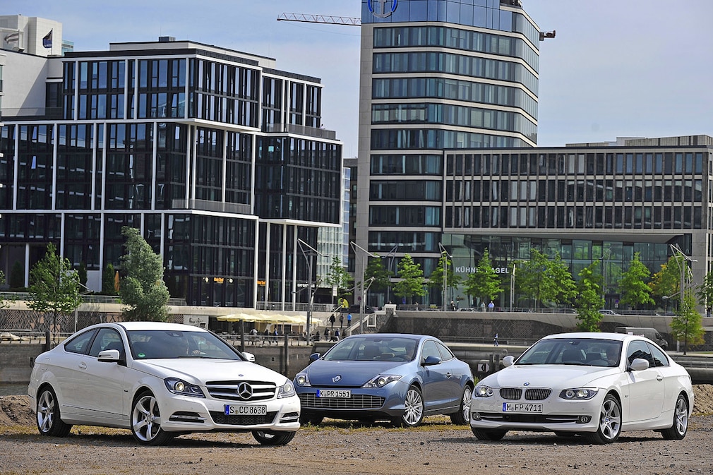 Mercedes 250 CDI Coupé Renault Laguna Coupé GT dCi 180 BMW 325d Coupé