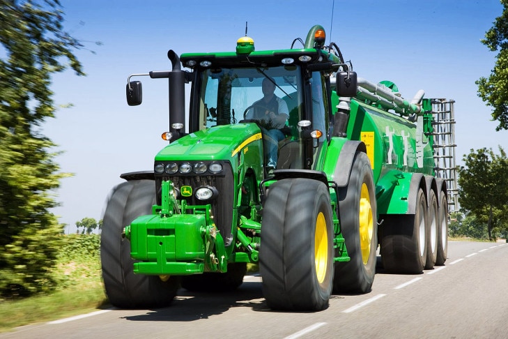 John Deere 8R