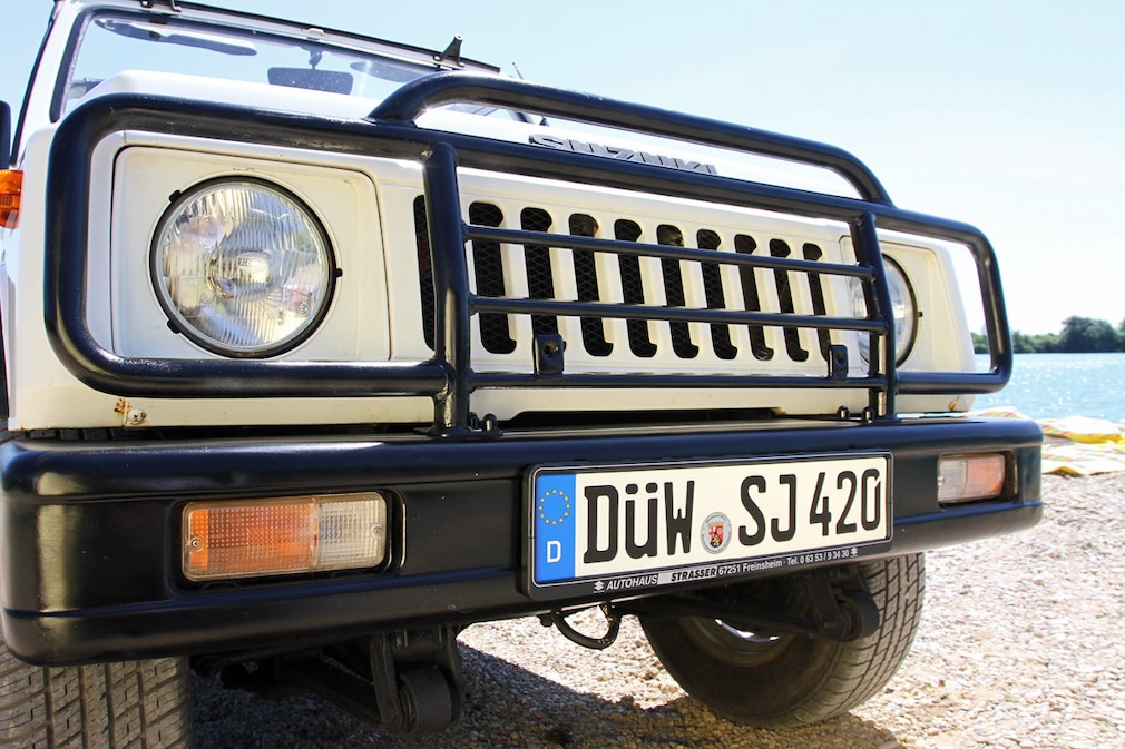 Suzuki SJ 410