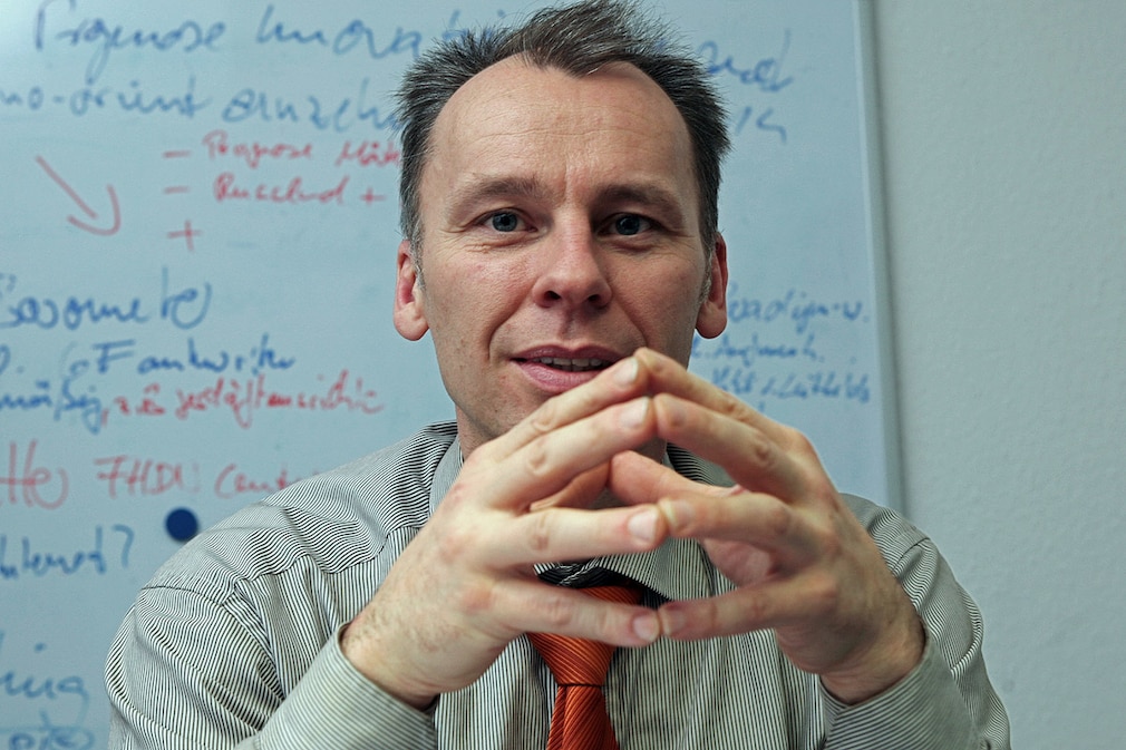 Stefan Bratzel
