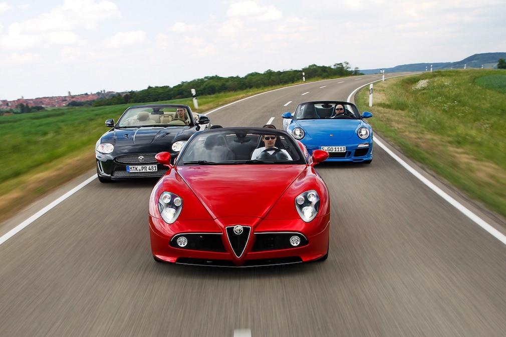 Alfa 8C Spider Jaguar XKR Cabriolet Porsche Speedster.