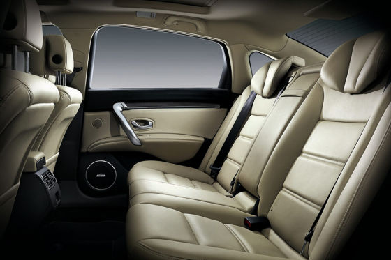 Samsung SM7 (2011)