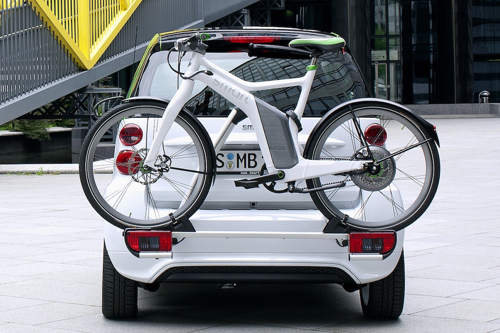 Smart fortwo electric drive und Smart ebike für IAA