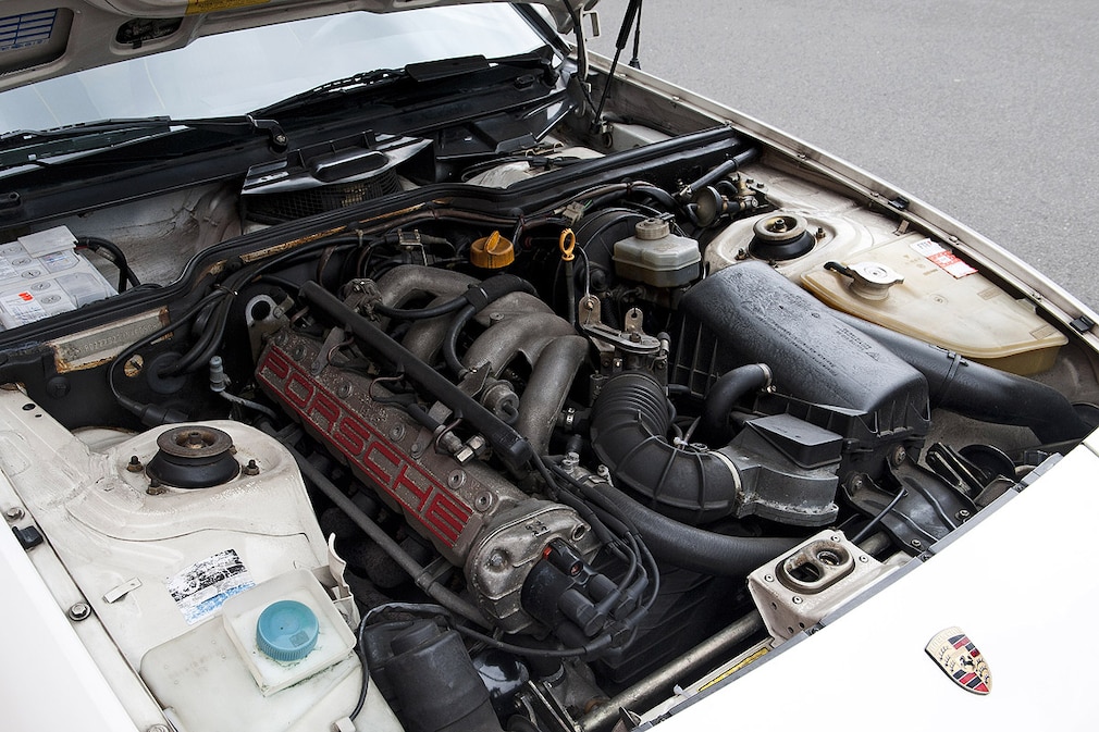 Porsche 924 S