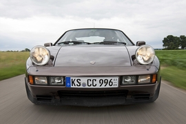 Porsche 928 S