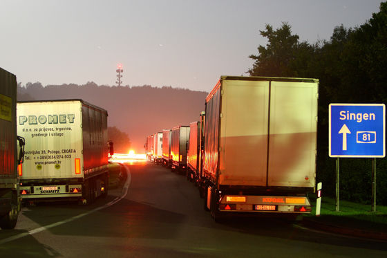 Parkplatznot bei Lkw
