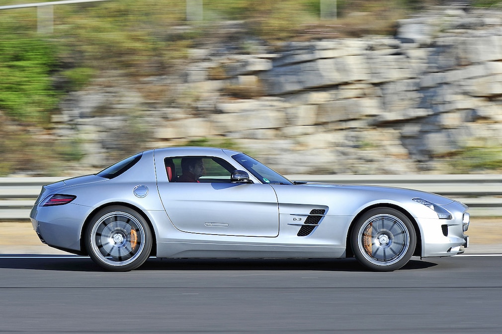 Mercedes SLS AMG