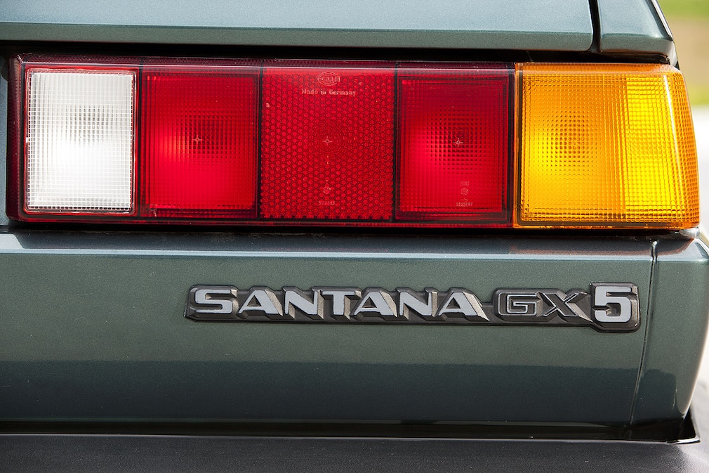 VW Santana