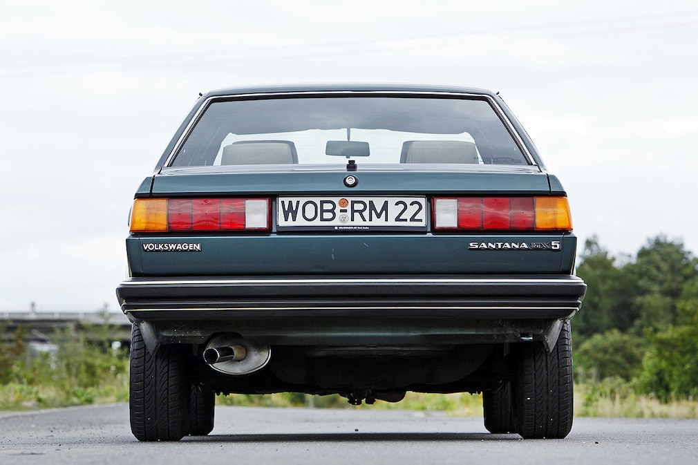VW Santana