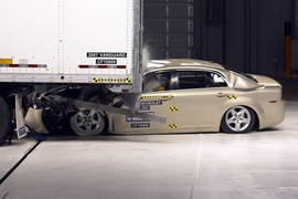 Crashtest Unterfahrschutz