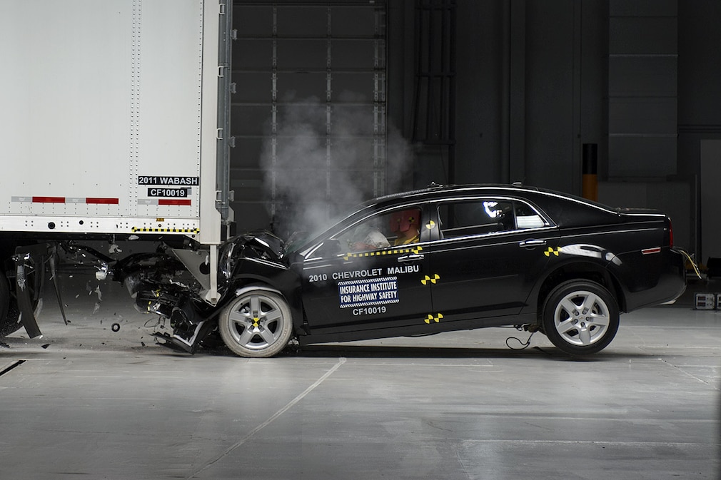 Crashtest Unterfahrschutz