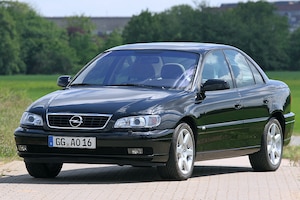 Bilder: Opel Omega V8