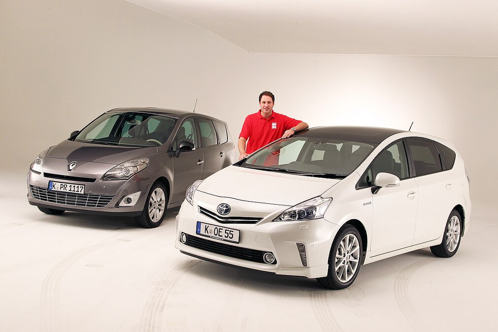 Renault Grand Scénic Dynamique 2.0 16V 140 CVT Toyota Prius Plus Renault Grand Scénic Dynamique 2.0 16V 140 CVT Toyota Prius Plus