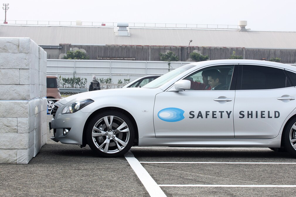 Nissan Sicherheitssystem Safety Shield