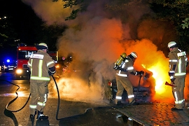 Auto in Flammen