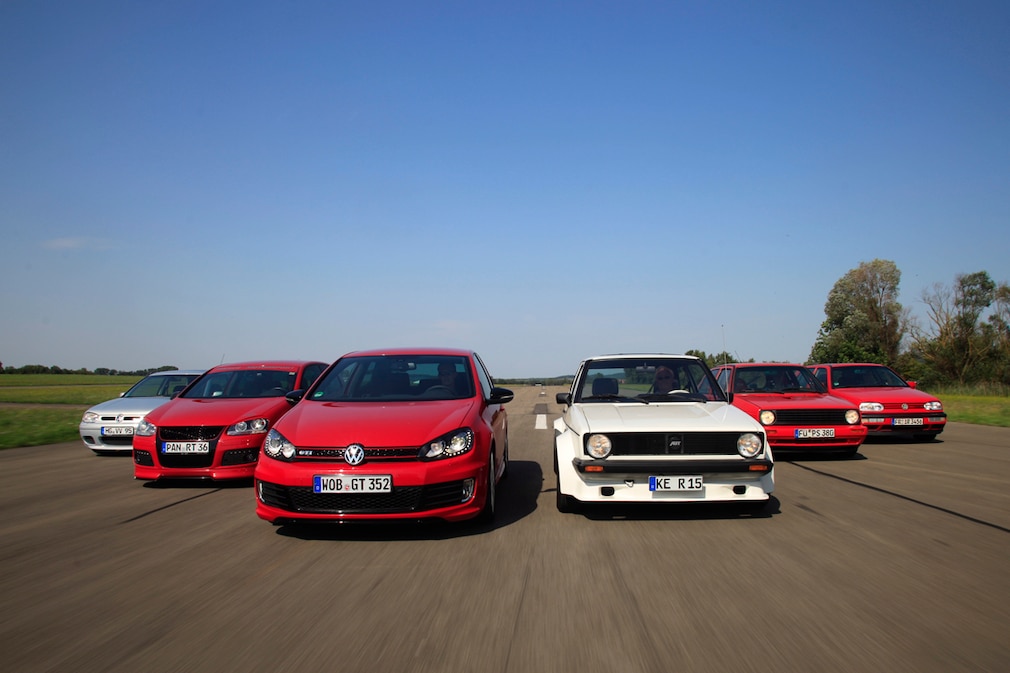 Sechs getunte Golf GTI