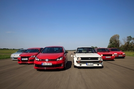 Sechs getunte Golf GTI