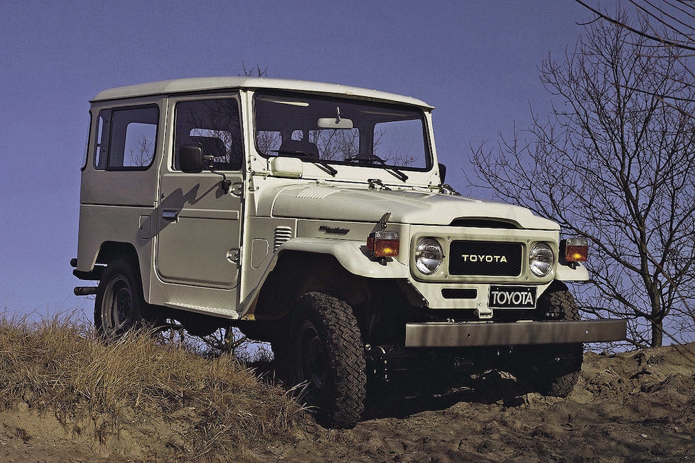 Toyota Land Cruiser J4 (1960) Toyota Land Cruiser J4 (1960)
