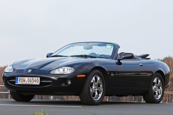 Jaguar XK 8