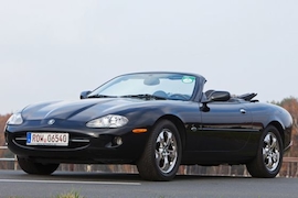 Jaguar XK 8