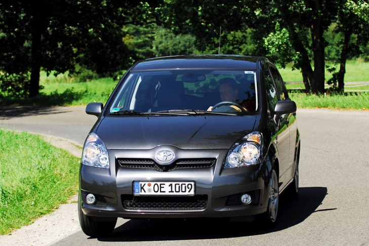 Toyota Corolla Verso 2.2 D-CAT Sol