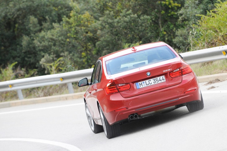 Bmw 3er Und 5er Unterschied BMW-Vergleich: Wie schlägt sich der neue 3er gegen den 5er? - AUTO BILD