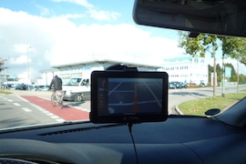 Toter Winkel durch mobiles Navigationsgerät