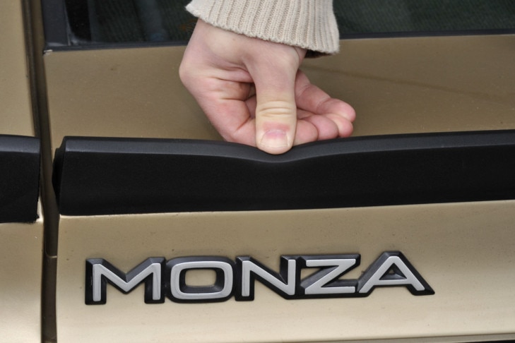 Opel Monza 2.0 E