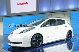 Nissan Leaf NIsmo Concept (Tokio 2011)