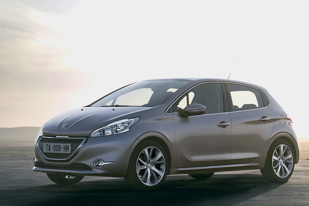 Peugeot 208 (2011)