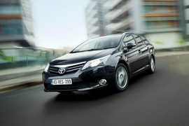 Toyota Avensis (2012)