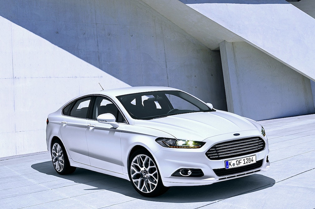Ford Fusion Hybrid 2012