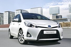 Toyota Yaris Hybrid (2012)