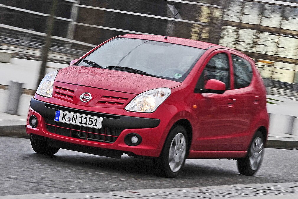 Nissan Pixo