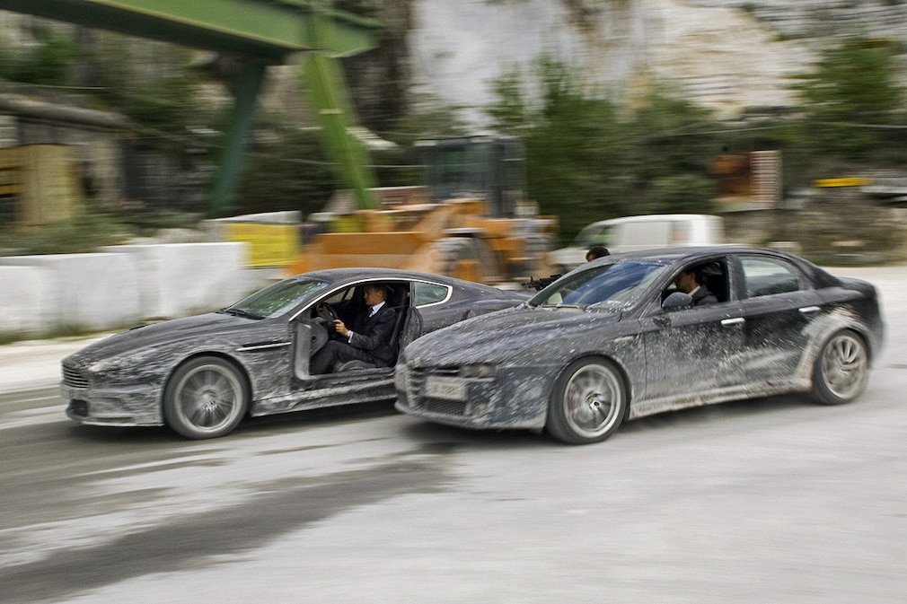 Aston Martin DBS James Bond 007 Daniel Craig Ein Quantum Trost