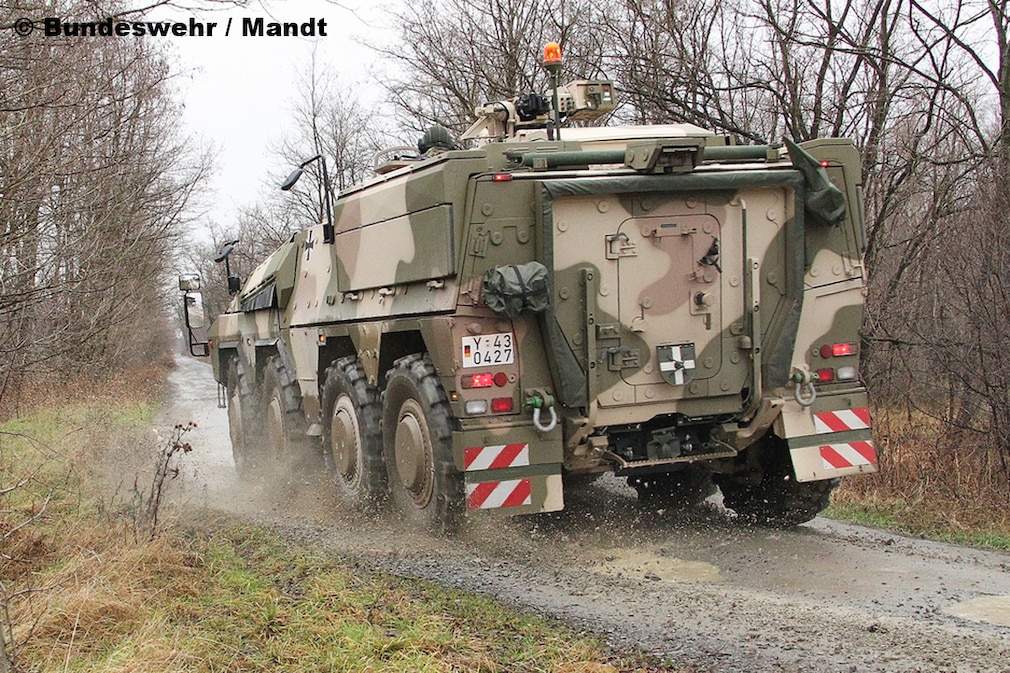 Bilder: Truppentransporter GTK Boxer Bilder: Truppentransporter GTK Boxer