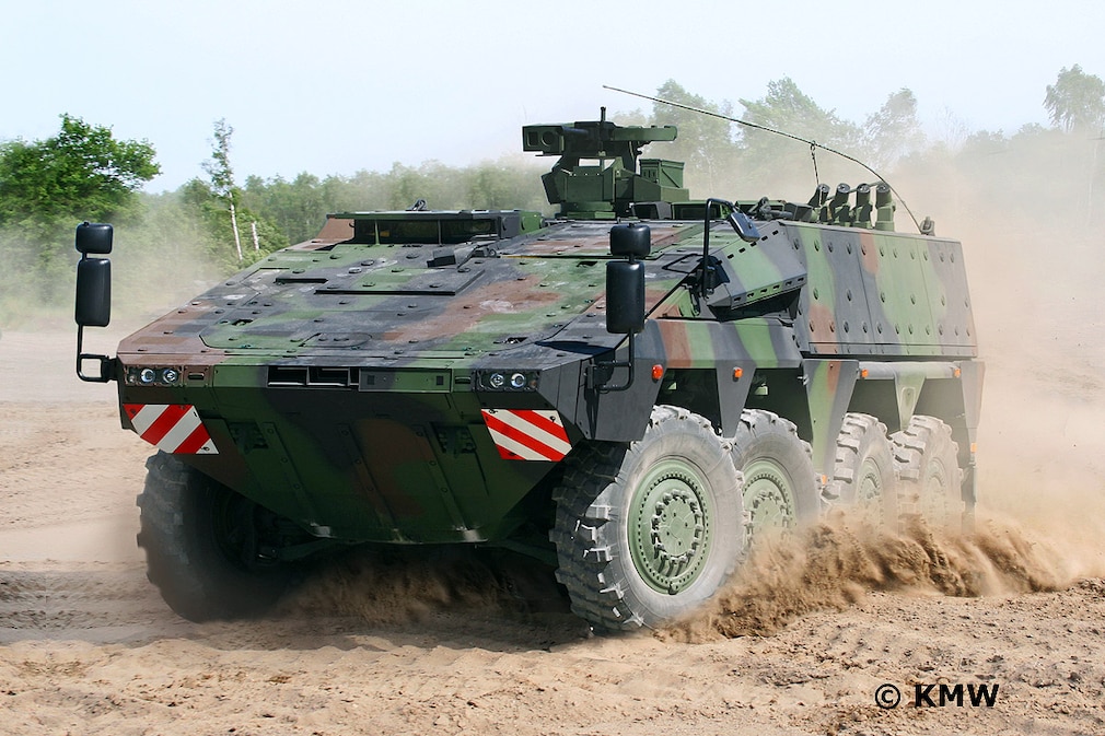 Bilder: Truppentransporter GTK Boxer Bilder: Truppentransporter GTK Boxer