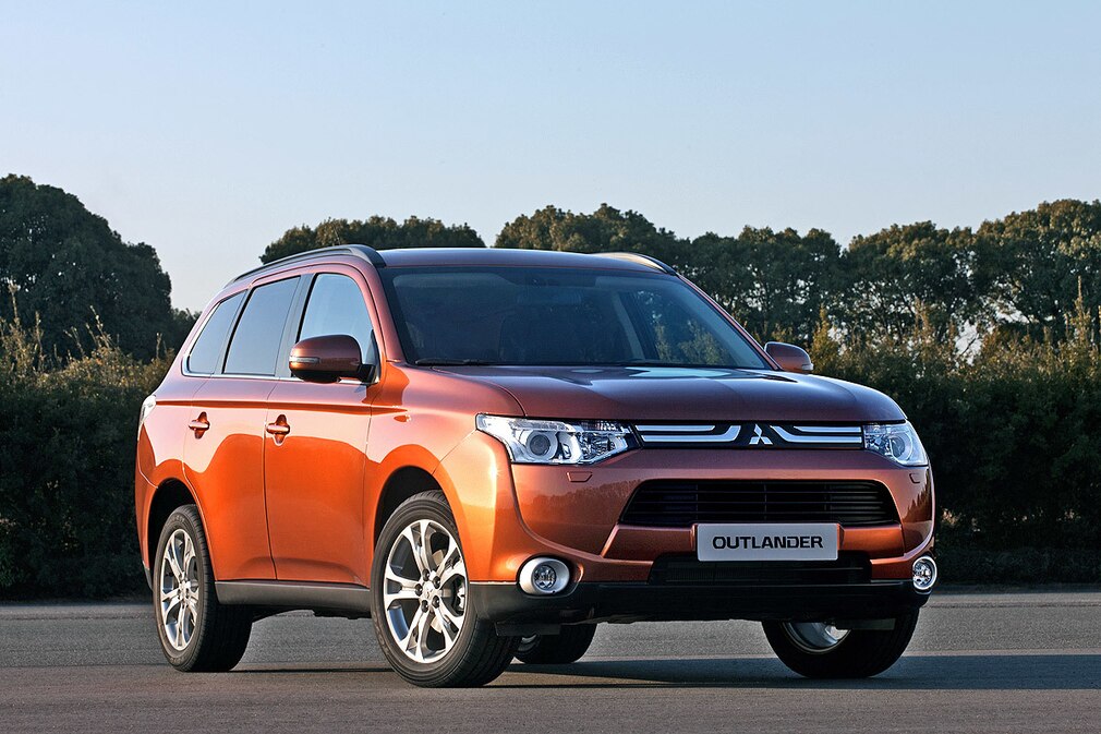 Mitsubishi Outlander III (Genf 2012)