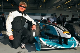 Ralf Bach am Formel 1 Doppelsitzer